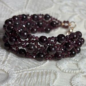Hand crafted genuine garnet bracelet 7.5 inches